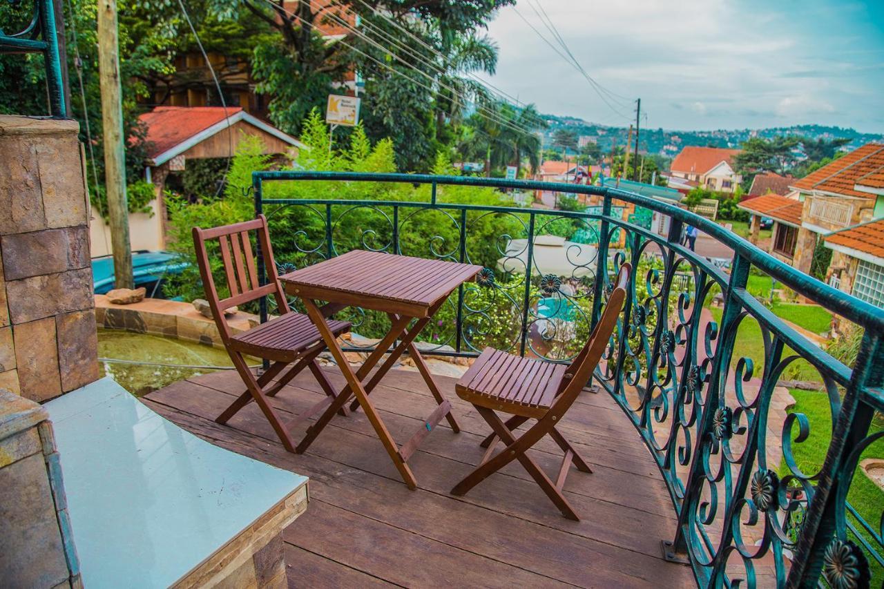 Shangri-La Hotel Muyenga Bugolobi Zewnętrze zdjęcie