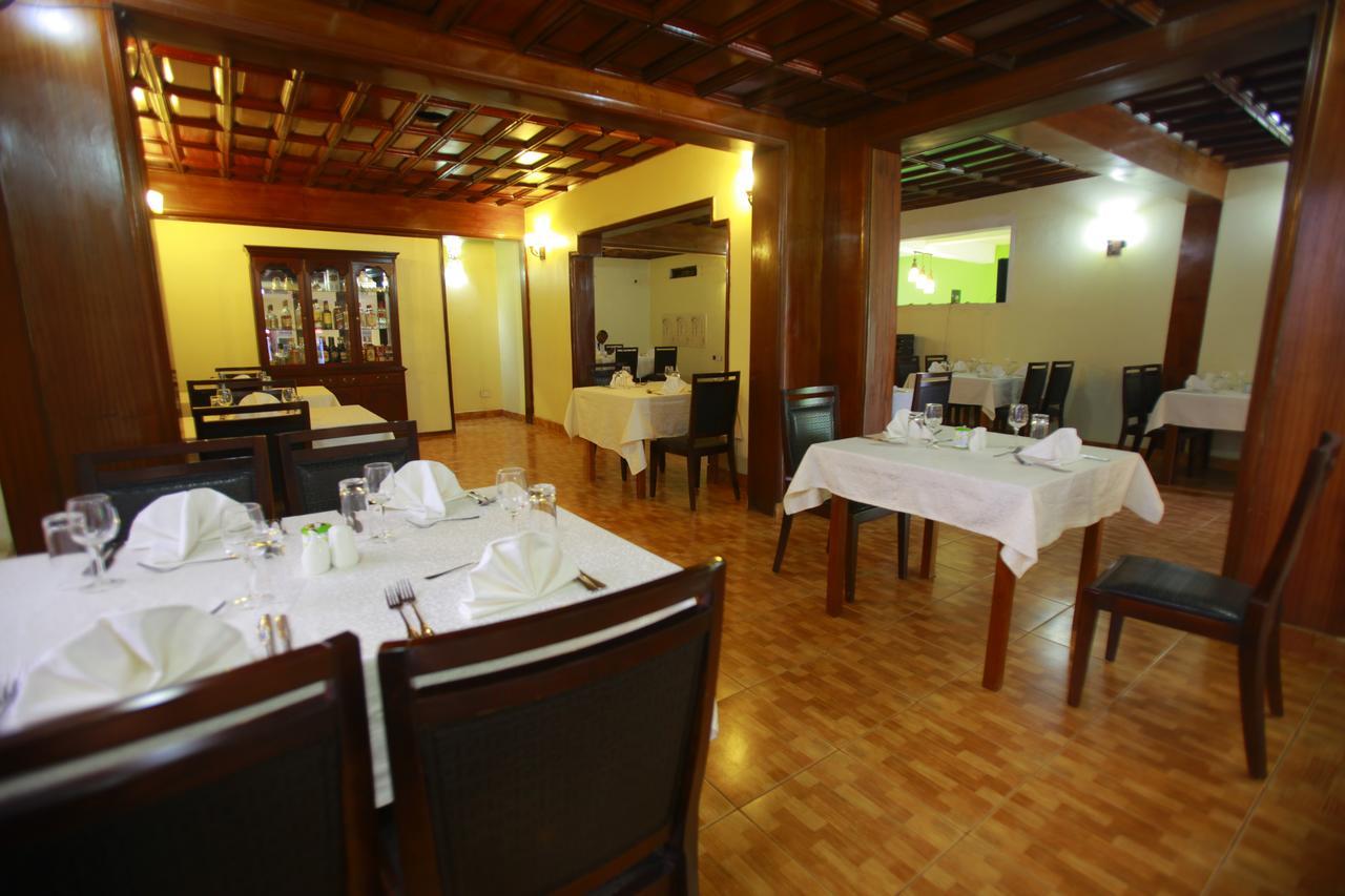 Shangri-La Hotel Muyenga Bugolobi Zewnętrze zdjęcie