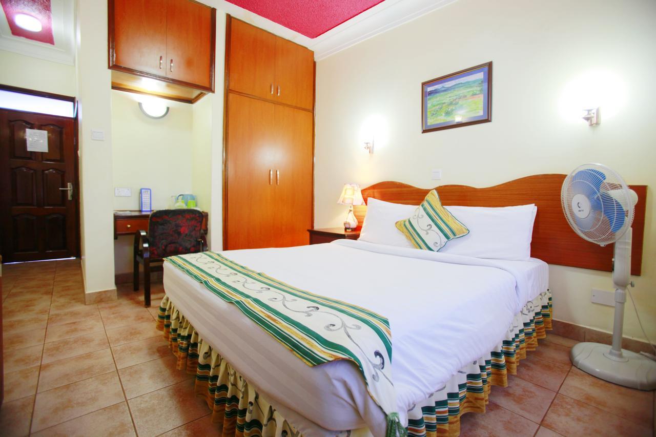 Shangri-La Hotel Muyenga Bugolobi Zewnętrze zdjęcie